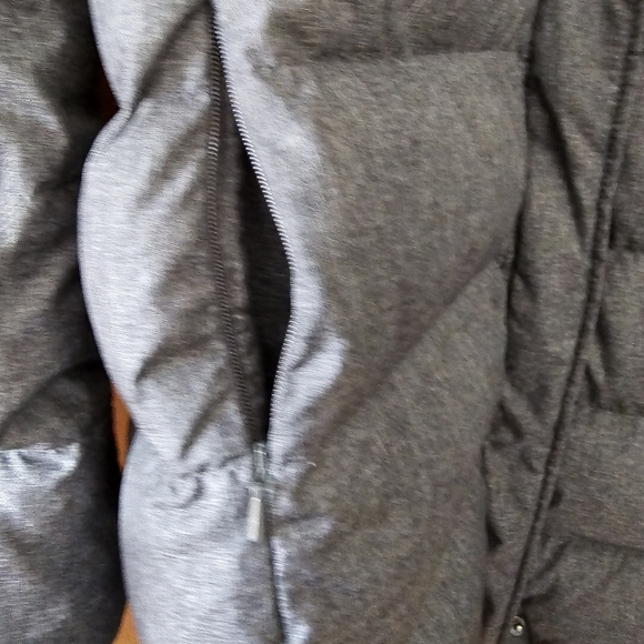 Womens landsend down winter coat. - Picture 6 of 7